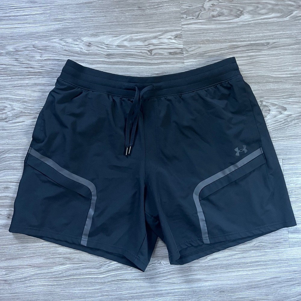 Under Armour Mens Black Athletic Training Gym Shorts XL 7 Inch Inseam 0185